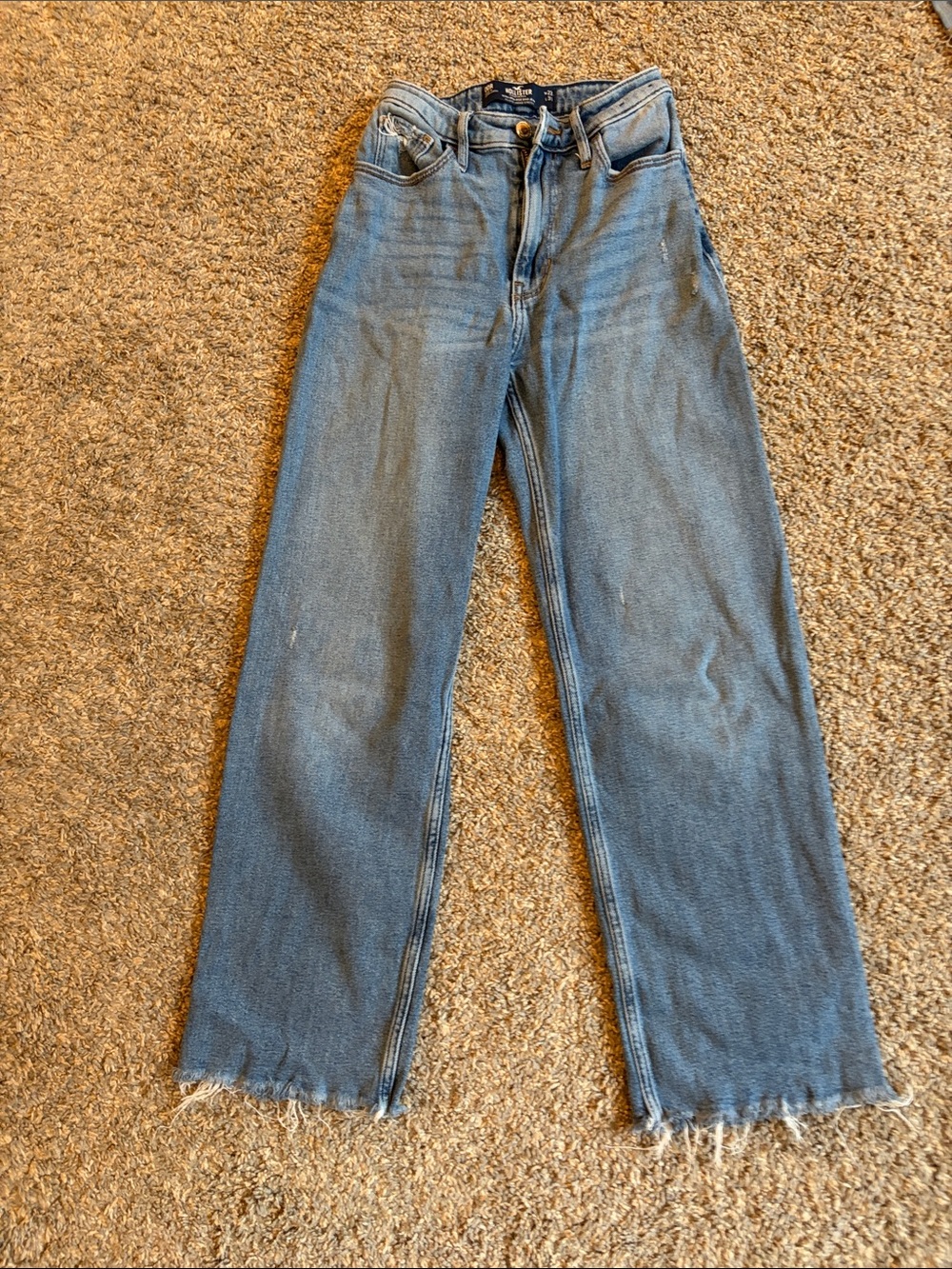 Hollister Women’s Straight Leg Jeans — Light Blue Denim